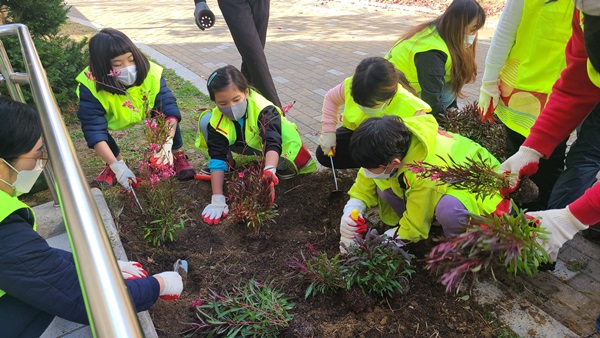 0ce71901c6540133efc28e2afe6a1616_1630983279_8438.jpg 0ce71901c6540133efc28e2afe6a1616_1630983279_8438.jpg