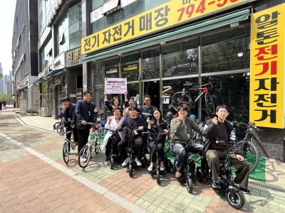 알톤자전거스포츠,하남시미사강변종합사회복지관에  어버이날 맞이 전기세발자전거 및 싸이클 전달 이미지